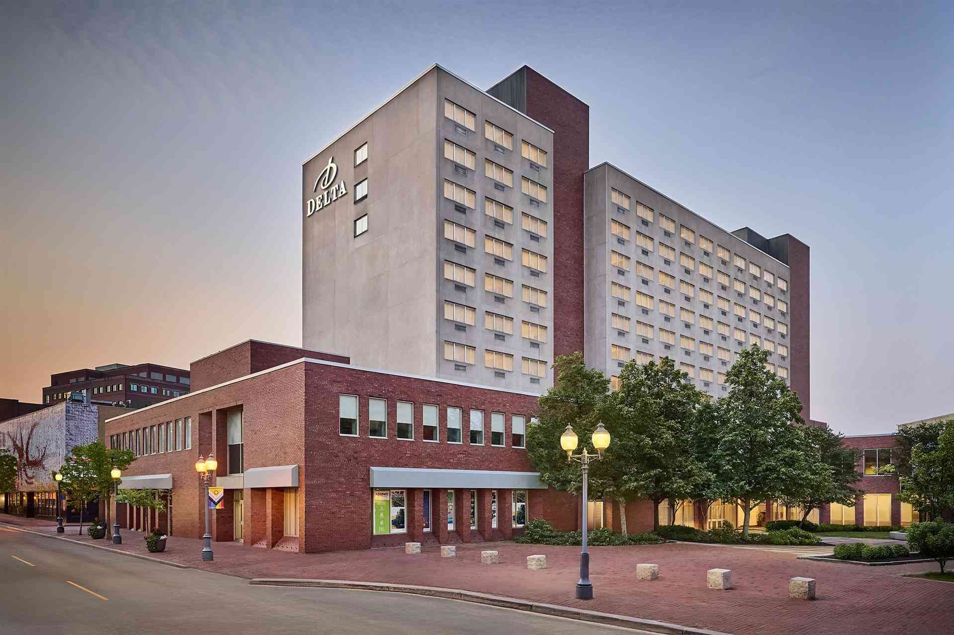 Moncton, NB의 Delta Hotels Beausejour
