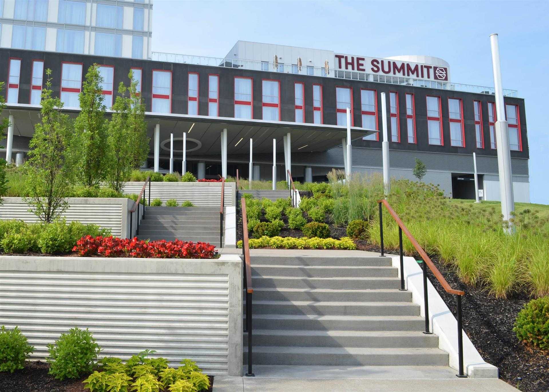The Summit Hotel em Cincinnati, OH