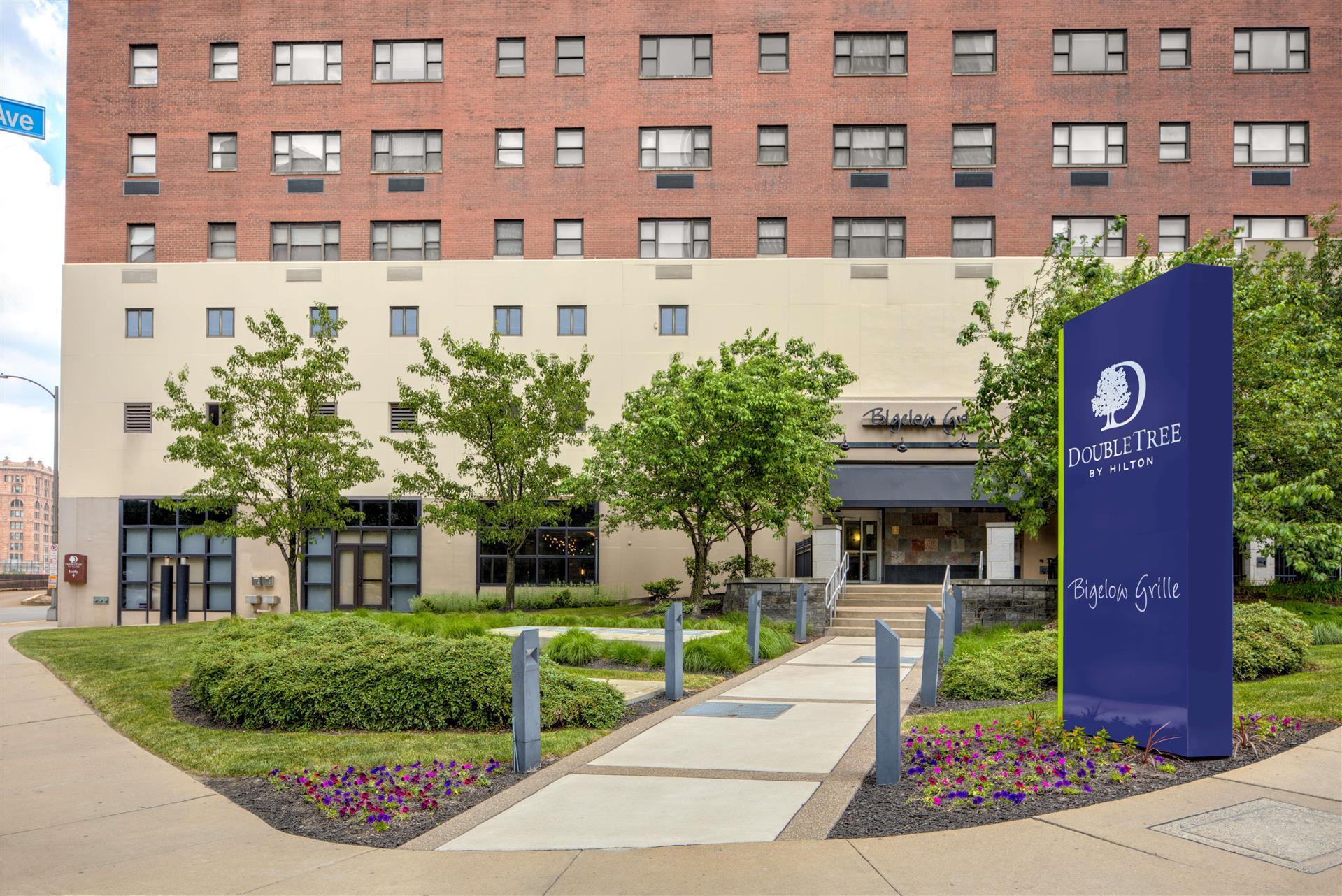 Newly Renovated DoubleTree by Hilton Hotel & Suites Pittsburgh Downtown image