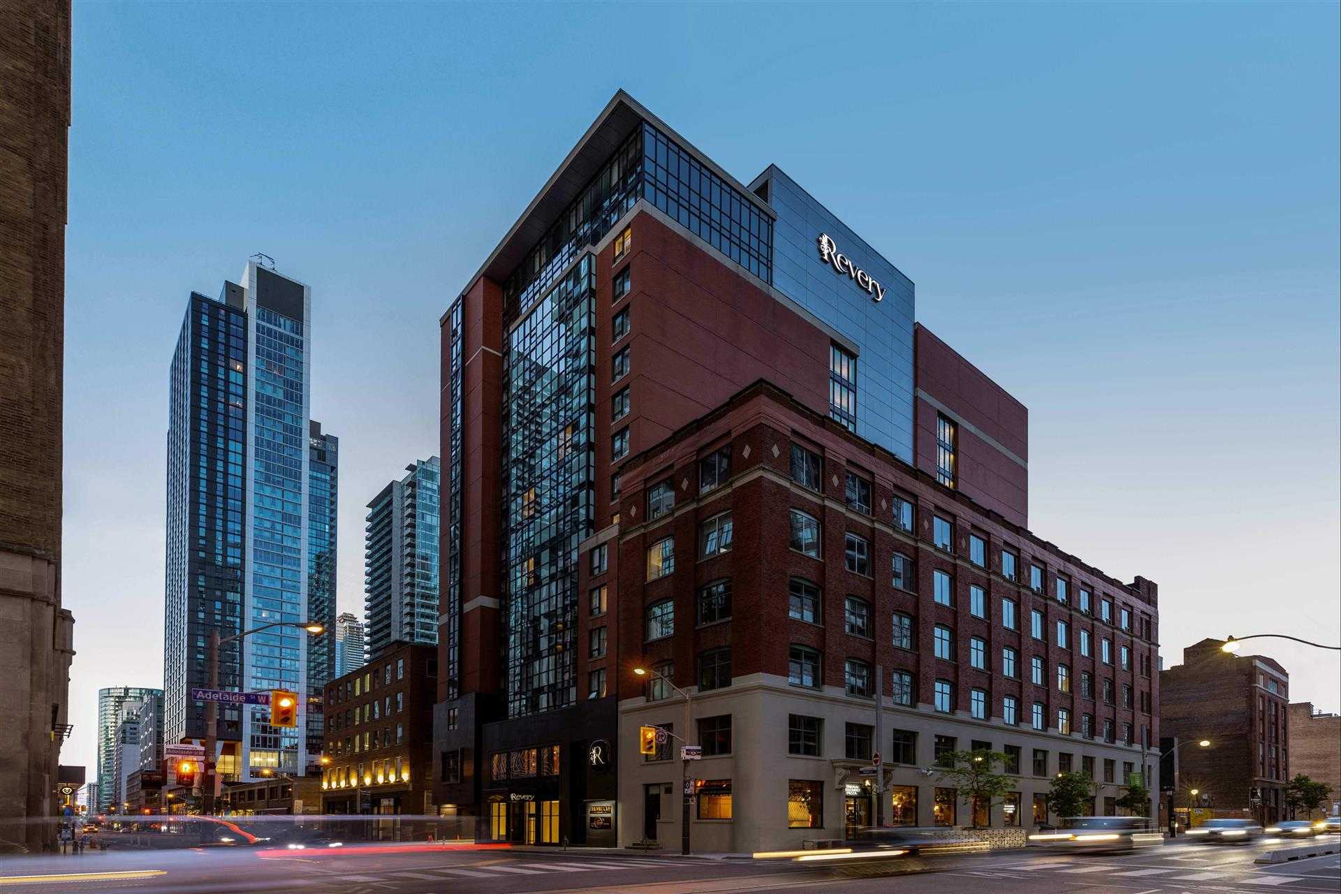 Revery Toronto Downtown, Curio Collection by Hilton in Toronto, ON