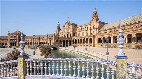Plaza de España and María Luisa Park
