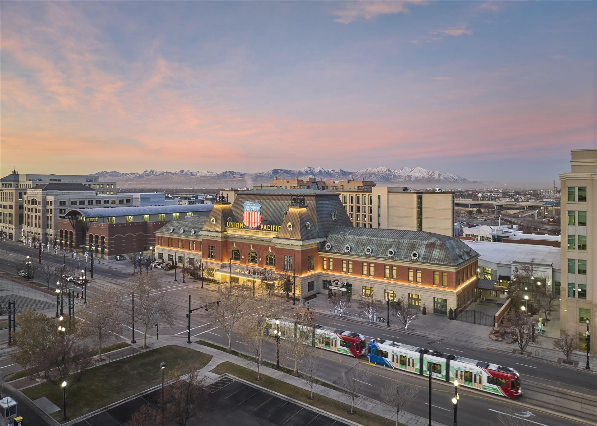 Asher Adams, Autograph Collection in Salt Lake City, UT