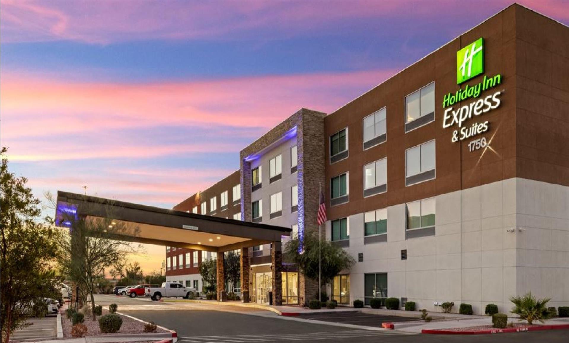 Holiday Inn Express & Suites Phoenix West - Tolleson image