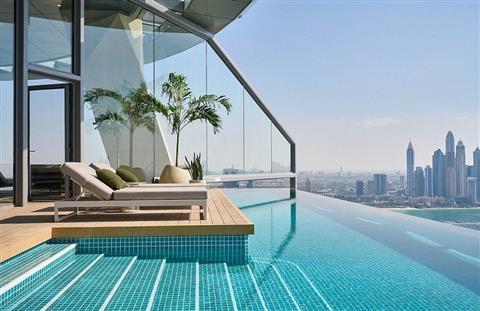 AURA Skypool