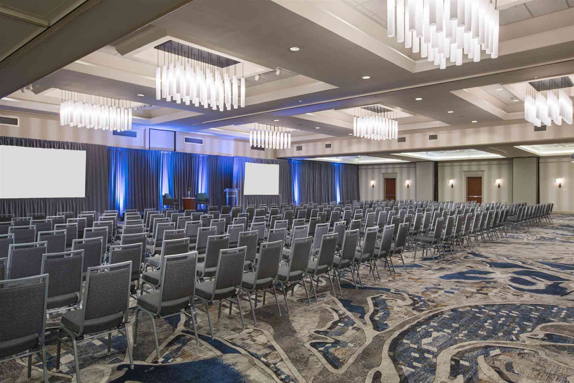 Sonesta Nashville в Nashville, TN