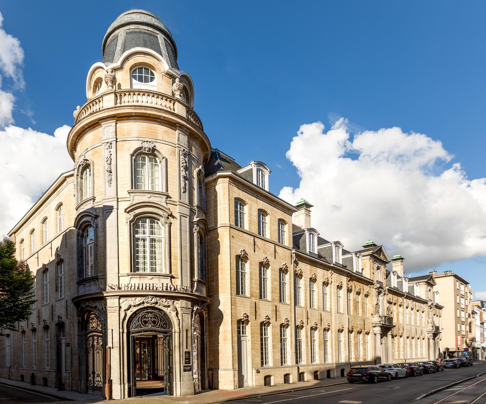 Sapphire House Antwerp, Autograph Collection image