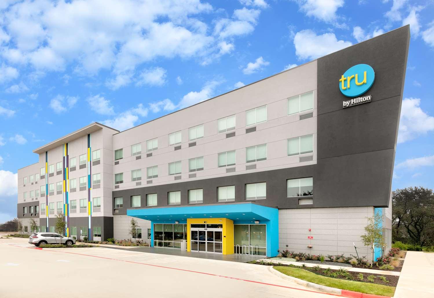 Tru by Hilton Austin NW Arboretum image