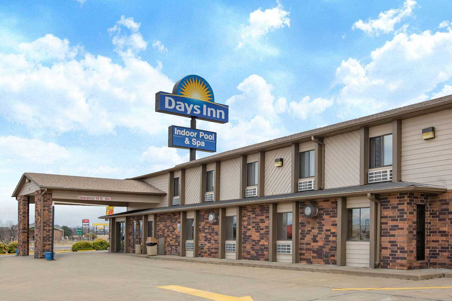 Days Inn by Wyndham Salina I-70 à Salina, KS