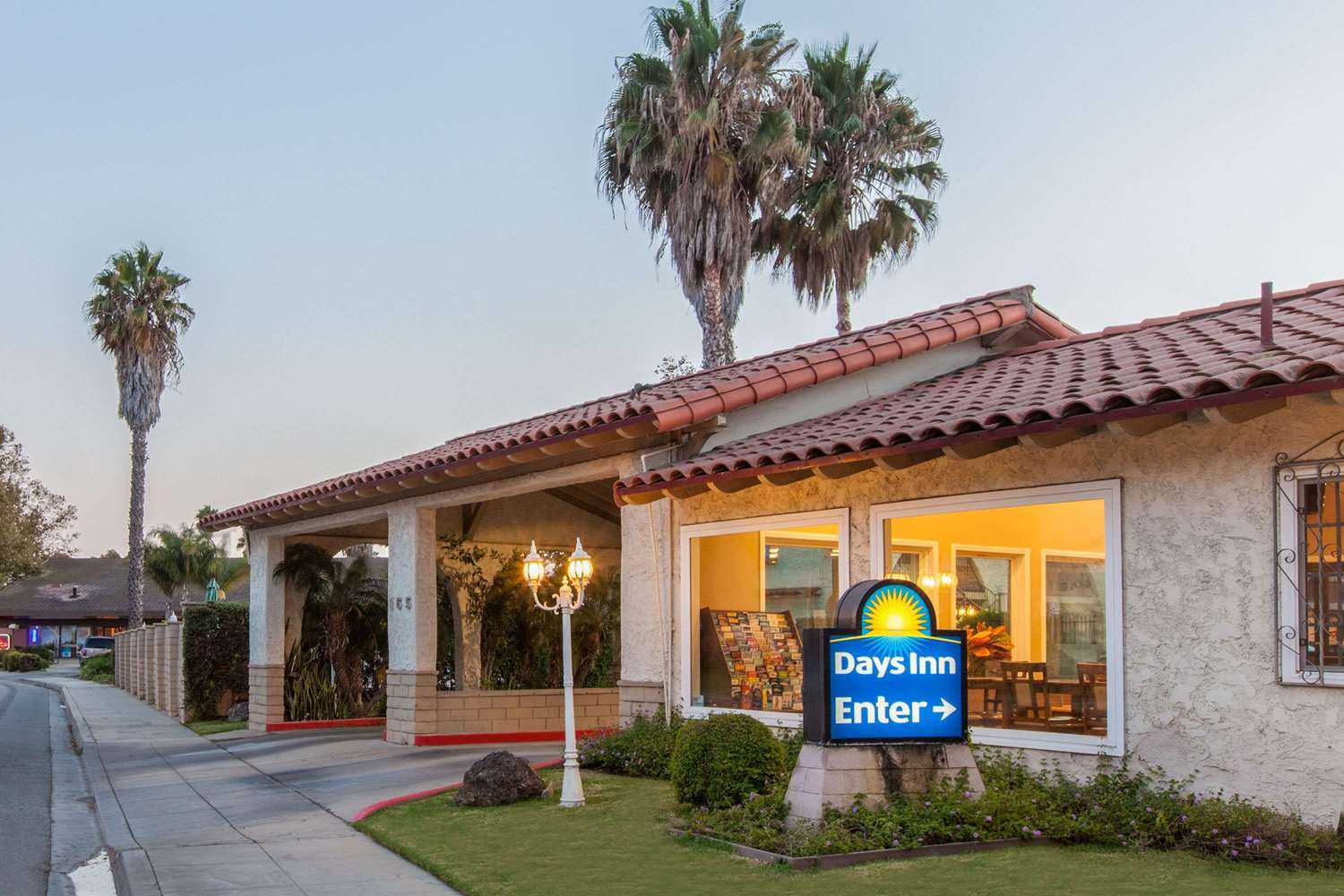 Days Inn by Wyndham Camarillo - Ventura em Camarillo, CA