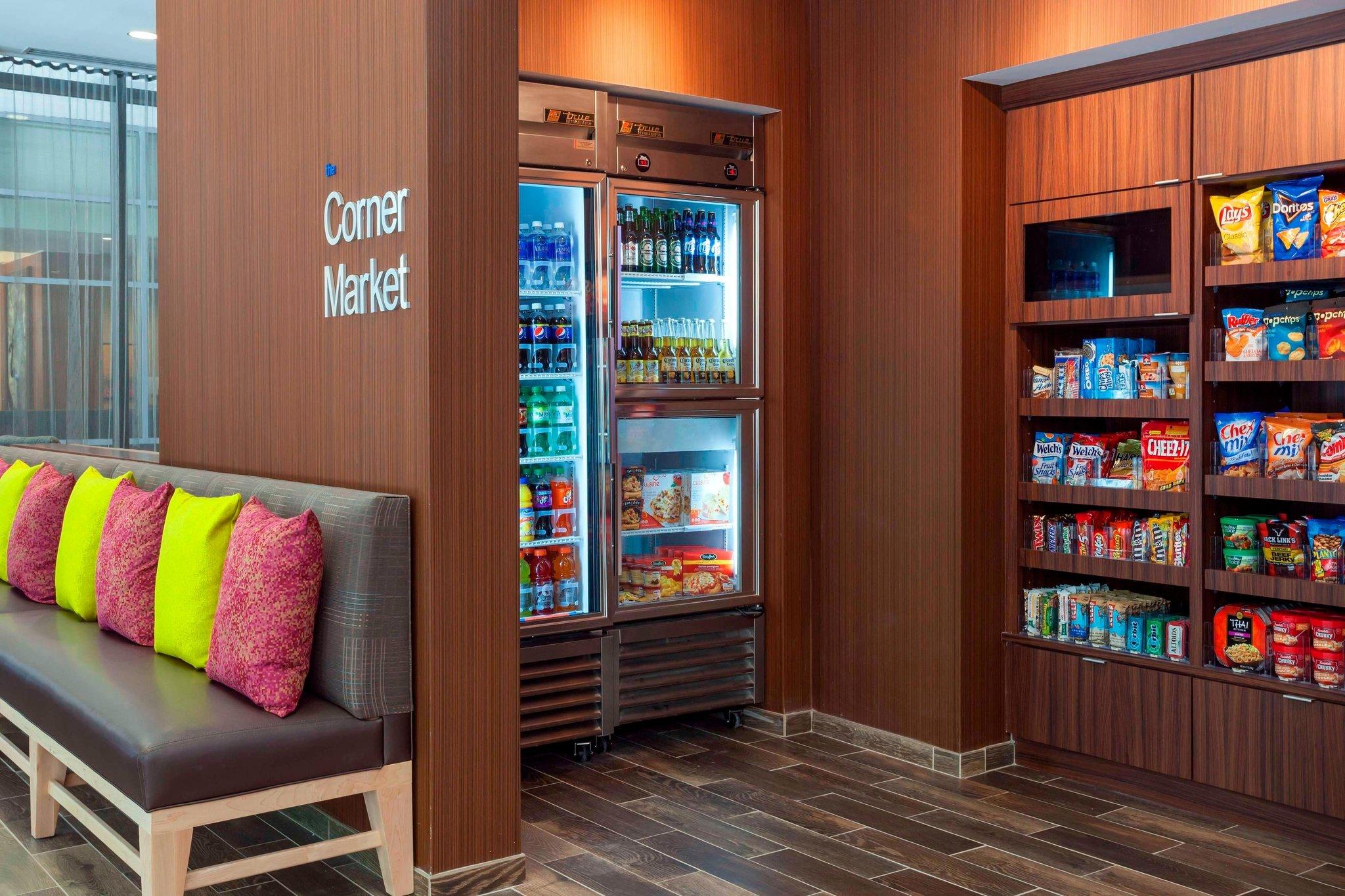 Fairfield by Marriott Inn & Suites Chicago Downtown/River North image