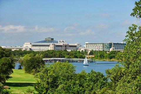 Gaylord Texan Resort & Convention Center в Grapevine, TX